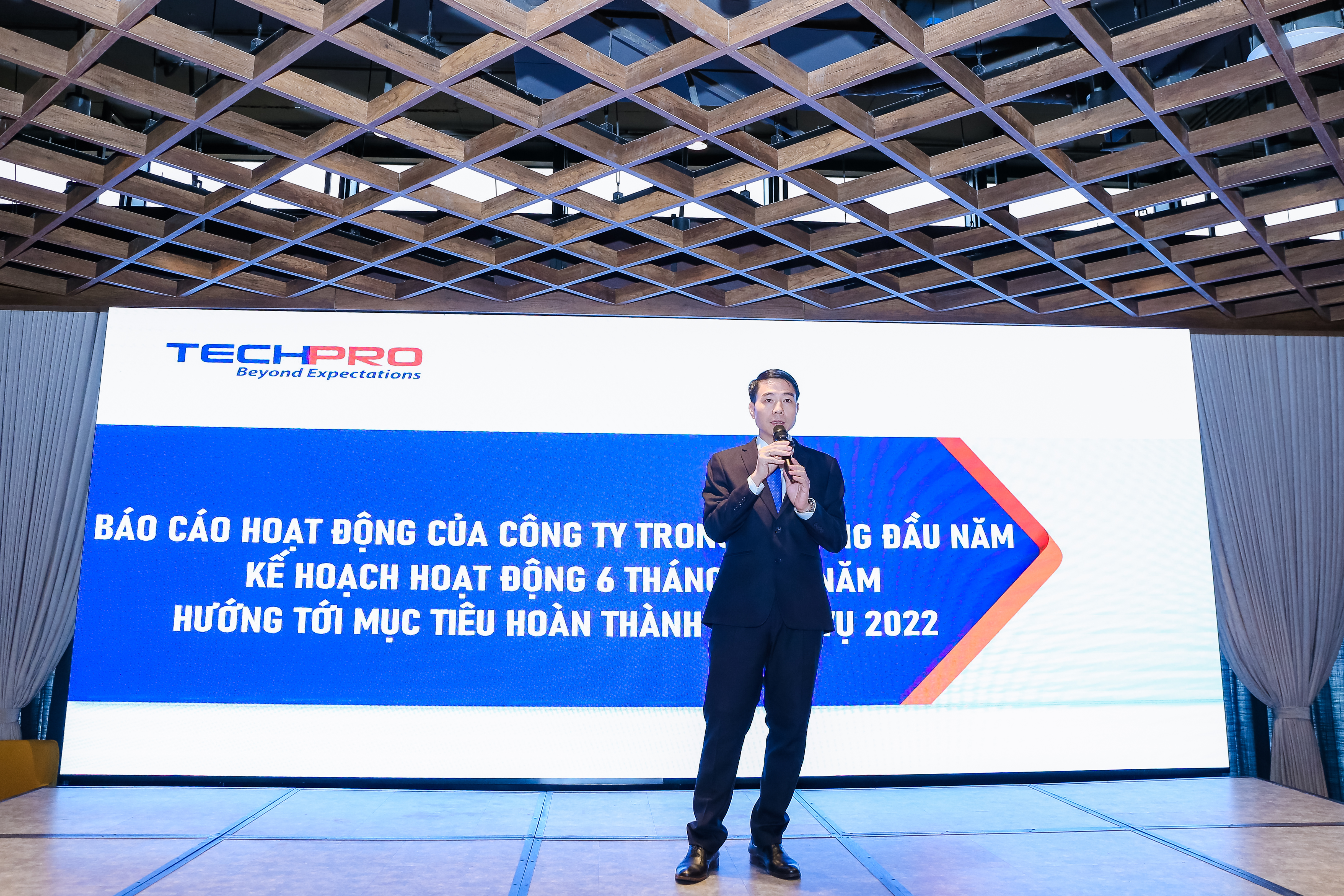 Ông Nguyễn Đình Hiệp - Tổng Giám đốc TECHPRO phát biểu khai mạc Hội nghị 